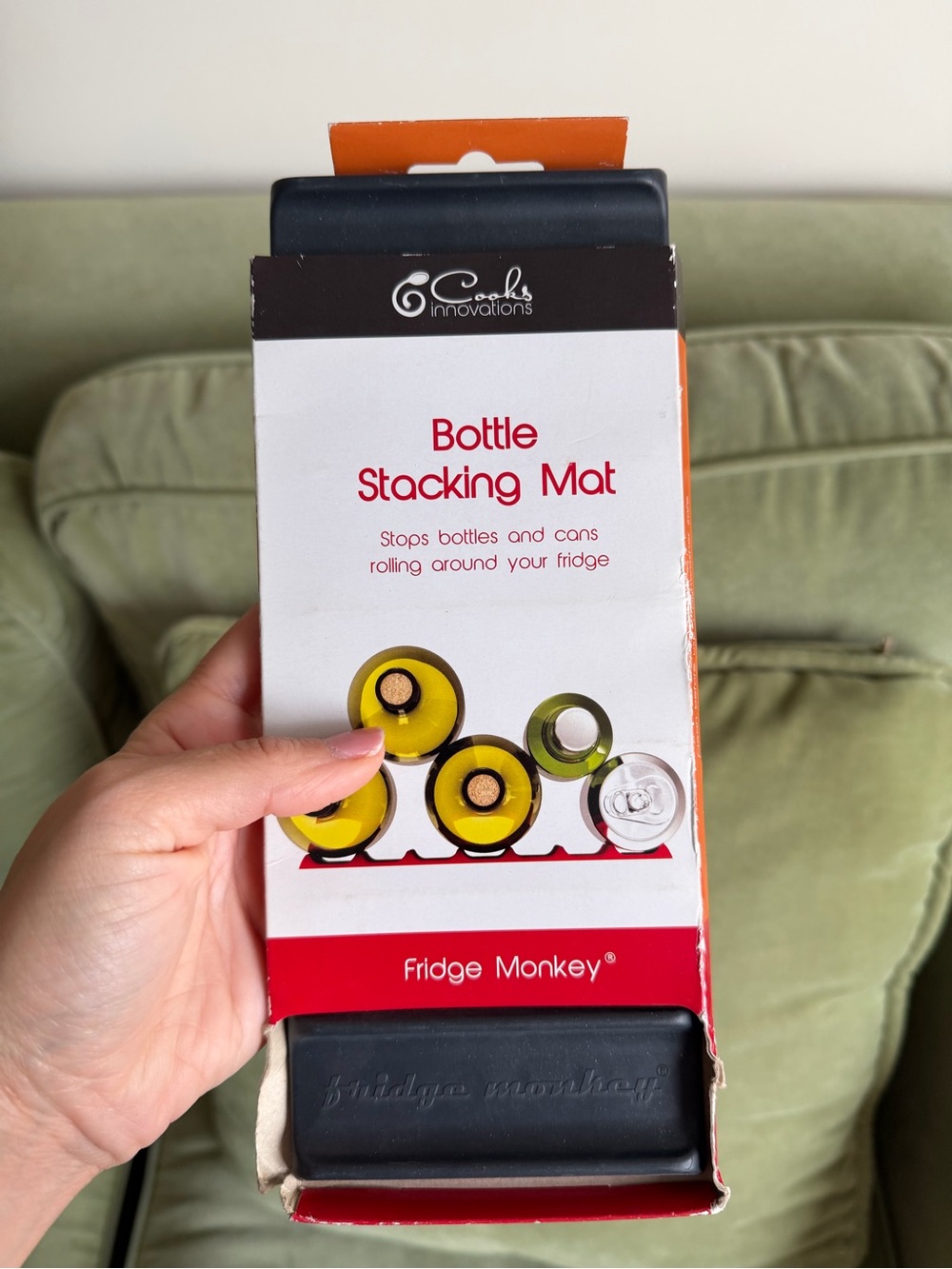 🗽Crate&Barrel Bottle Stacking Mat - Red and White